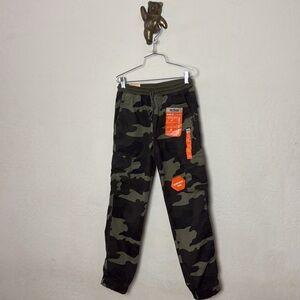 Urban Pipeline joggers-boys size L 14/16 army print